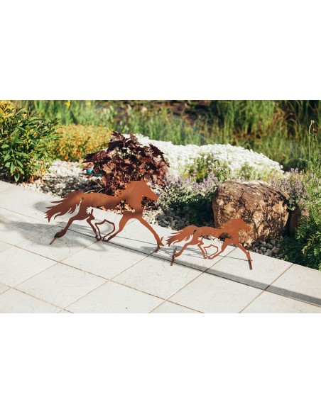 Elegant Trabende Stute 35cm Hoch - 61cm Lang (groß)