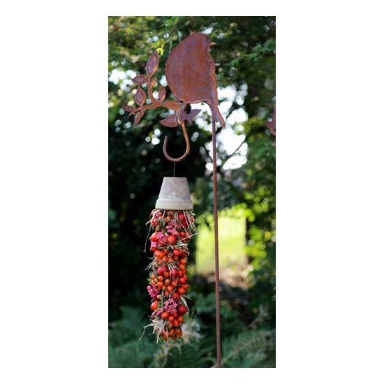 Vogel Deko Vogel  -B- über Schulter schauend auf Ast mit Laternenstab - Höhe 28 cm Gartenstecker 160 cm hoch 
Höhe 28 cm
Breit