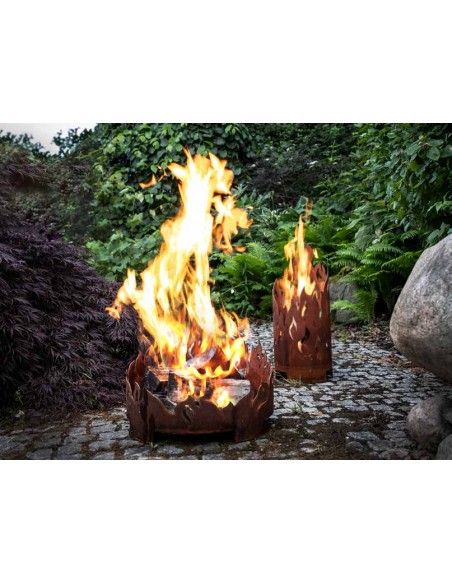 Fuoco - Flammen Feuerschale - breit - Durchmesser 55 cm 
„Fuoco“ Feuerstelle aus 3mm Stahl
Höhe 53 cm
Durchmesse