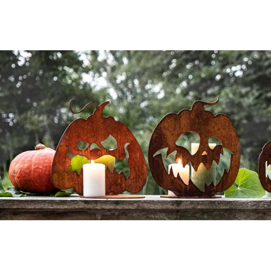 Halloween Kürbis - A 
Halloween Kürbis aus 2 mm Stahl an runder Platte
Höhe 21 cm
Breite 21 cm