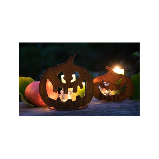 Halloween Kürbis - D 
Bild 1: links; Bild 2: Mitte; Bild 3: links
Halloween Kürbis aus 2 mm Stahl an runder Platte
Höhe