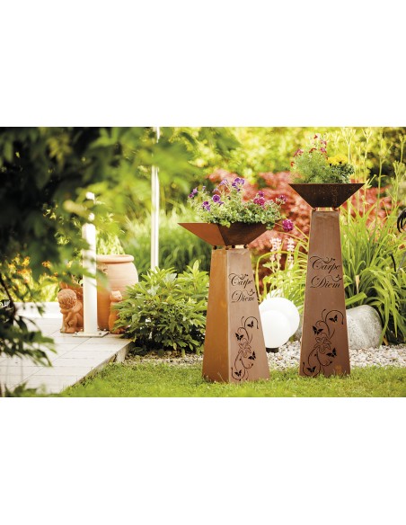 Rostsäule Carpe Diem - Trapezform mit Pflanzschale 96,5 cm hoch Rostsäule Carpe Diem - Trapezform mit Pflanzschale 96,5 cm hoch