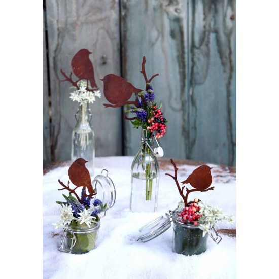 Start Deko Vögelchen auf Ast - nach hinten schauend- Höhe 24 cm zum Stecken 
Süßes deko Vögelchen mit kurzem Stecker ist ideal 