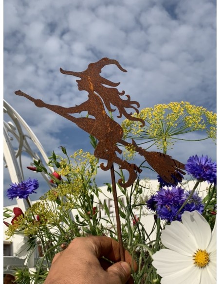 Hexen, Elfen, Drachen und Mystisches Fliegende Hexe als Gartenstecker - mini - Höhe 18 cm Die fliegende Hexe ohne Kessel fliegt 