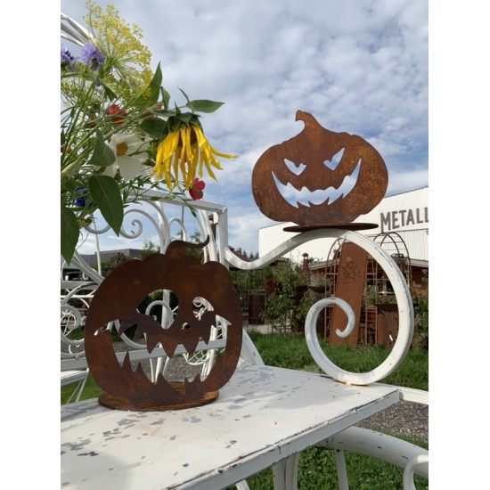 Herbstdeko Halloween Kürbis - E 21 cm breit Der Extra-Böse Kürbis wirkt im Kerzenschein einfach nur klasse! Ein echter Hingucker