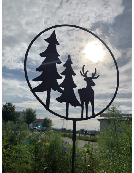 Weihnachtsdeko Hirsch mit Tannen im Ring - mit Rohr als Steckverbindung - Ø 40 cm Ein Hirsch mit Tannen passt einfach perfekt in