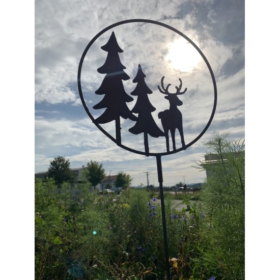 Weihnachtsdeko Hirsch mit Tannen im Ring - mit Rohr als Steckverbindung - Ø 40 cm Ein Hirsch mit Tannen passt einfach perfekt in