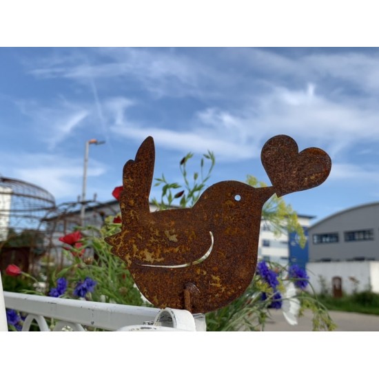 Vogel Deko Vögelchen mit Herz im Schnabel als Gartenstecker - klein 37 cm Gesamthöhe Dieser kleine Gartenstecker mit einem süßen