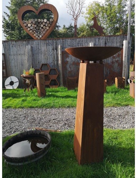 trapezförmige Säulen schlichtes Konusgefäß 120 cm mit 4 Stand-Kugeln á Ø 4 cm H 120cm,
mit 4x Stahlkugeln Ø40mm.
Lieferung ohn trapezförmige Säulen schlichtes Konusgefäß 120 cm mit 4 Stand-Kugeln á Ø 4 cm H 120cm,
mit 4x Stahlkugeln Ø40mm.
Lieferung ohn