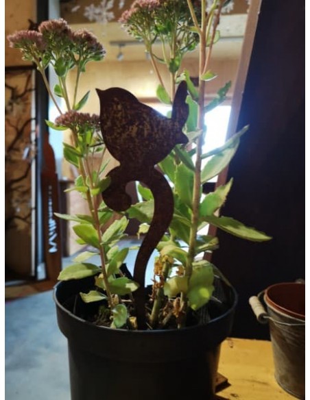 Vogel Deko kleiner Deko Vogel auf Curl sitzend 30 cm hoch 
Gartenstecker mit Vögelchen auf einem geschwungen Ornament Curl
30  Vogel Deko kleiner Deko Vogel auf Curl sitzend 30 cm hoch 
Gartenstecker mit Vögelchen auf einem geschwungen Ornament Curl
30