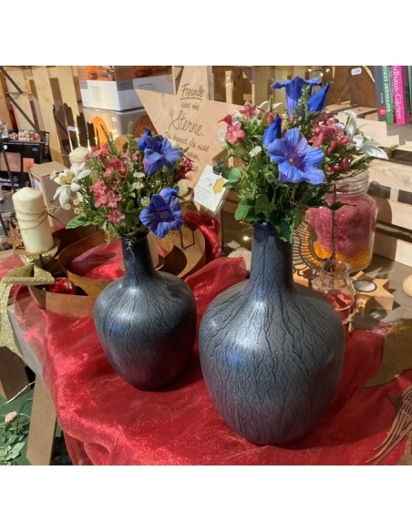 Start Flaschenvase sofia Höhe 30 cm Flaschenvase aus dickem Glas in Anthrazit (matt) für Blumen.

Höhe 25 cm
Breite 15 cm
Öf