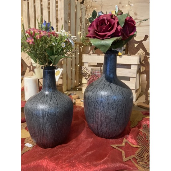 Start Flaschenvase sofia Höhe 30 cm Flaschenvase aus dickem Glas in Anthrazit (matt) für Blumen.

Höhe 25 cm
Breite 15 cm
Öf