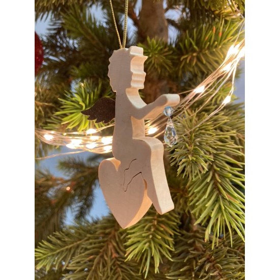 Holz / Rost Kombinationen Engel auf Herz sitzend mit Kristall und Edelrost Flügel - Christbaumschmuck aus Ahornholz - Höhe 9,5 c