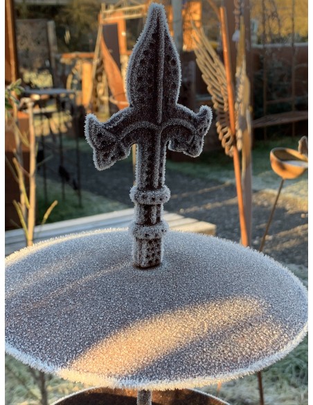 Vogel Deko Vogel Futterstelle mit Dach als Gartenstecker 140 cm hoch Diese elegante Vogelfutterstelle kannst Du als Vogeltränke 