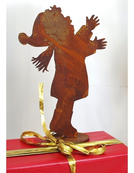 Weihnachtsdeko Aussen Winterfigur Deko Junge Benjamin Höhe 19 cm 
Unser Benjamin wartet auf den Weihnachtsmann, Freudig greift 