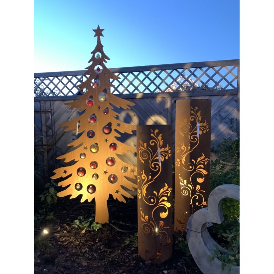Weihnachtsbaum Metall und Edelrost Dekotanne 150 cm hoch für Christbaumkugeln - Metall Weihnachtsbaum 
Kann mit Christbaumkugel