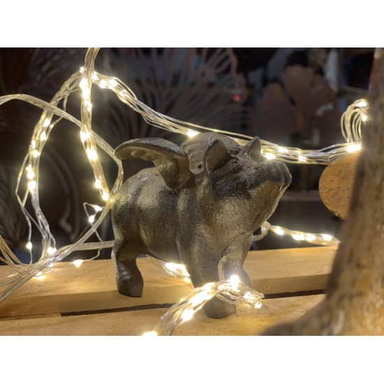 Neuheiten Gerry's Garden fliegendes Glücksschwein aus Gusseisen - 10 cm lang Unser lustiges Gusseisen Glücksschwein bringt allen