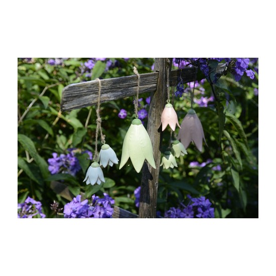 Frühling / Ostern Blütenhänger Thalia - 3er Set - 4x4 cm Blütenhänger Thalia - 3er Set
Blumen, die nie verblühen, das wünscht s