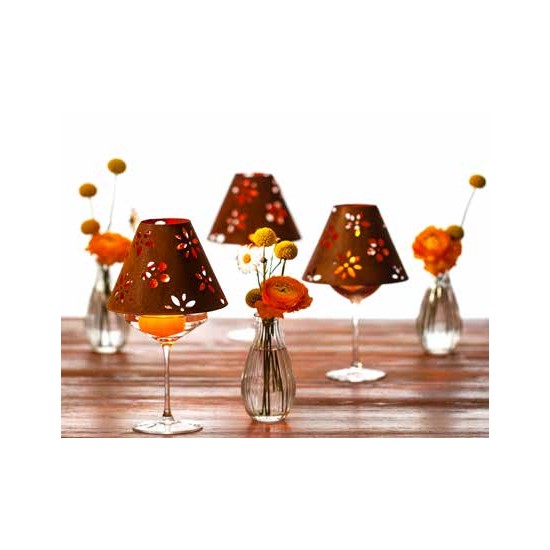 ausgefallene Tischdekoration  Weinglas Lampenschirm - FLowery - 12 cm hoch 
Upcycling alter Weingläser mit diesen Weinglas-Lamp