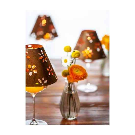 ausgefallene Tischdekoration  Weinglas Lampenschirm - FLowery - 12 cm hoch 
Upcycling alter Weingläser mit diesen Weinglas-Lamp