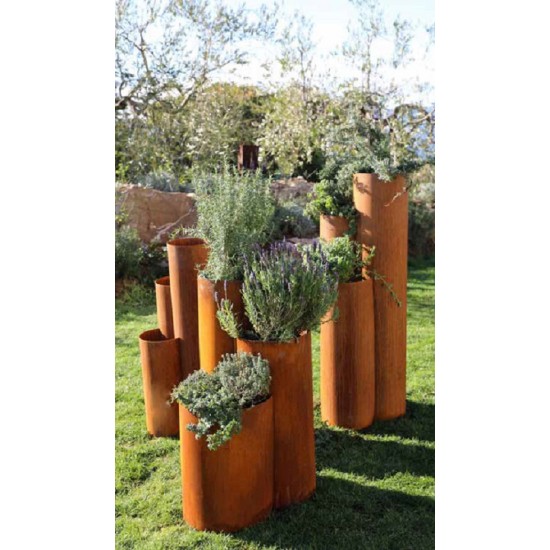 Pflanzgefäße + Schalen + Kronen Edelrost Pflanztopf aus 3 Rohren - verschiedene Höhen - groß - Höhe 120 cm Die drei aneinander g