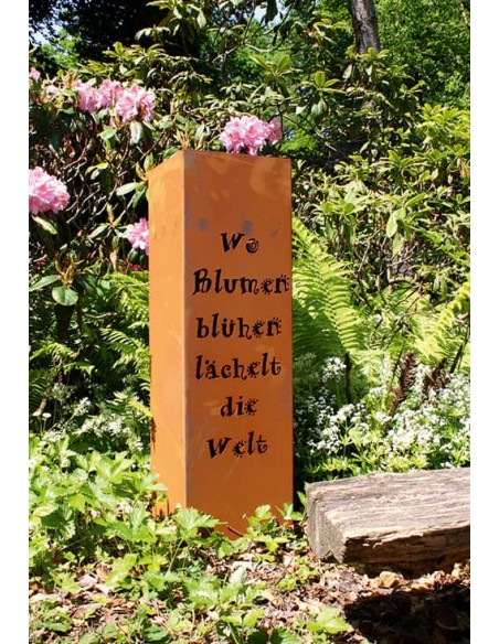 Blechschilder mit Sprüchen (ausgelasert) Rostsäule Gartengedicht - Wo Blumen blühen lächelt die Welt - 80 cm hoch 24 x 24 cm bre