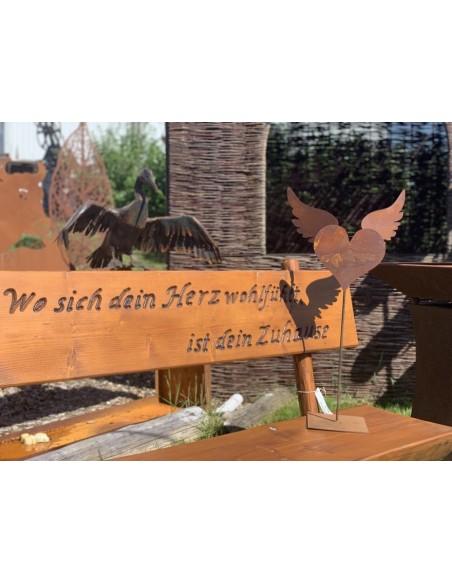 Start Herz mit Flügeln auf Standplatte als Gartendeko Rost 
Herz Breite 23 cm, Höhe 15 cm


auf einer stabilen Standplatte
