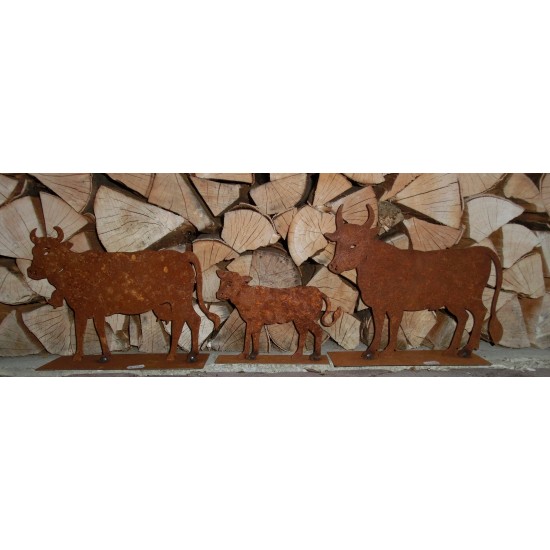 Allgäu Deko Rost Kalb Mini auf Standplatte - 15 x 20 cm 
Höhe: 15 cm
Breite: 20 cm
mit Schleife

Unser Rostdeko Mini Kälbch