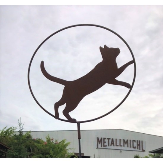 Deko Katzen und Mäuse Katze im Ring - gehende Katze - mit Hülse - Ø 50 cm Gehende Katze im Ring mit Rohr als Steckverbindung.

