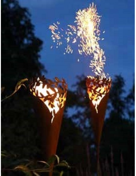 Pflanzgefäße + Schalen + Kronen Edelrost Pflanztüte - Rankencono - mit Rohr als Steckverbindung - 34 cm Höhe Edelrost Pflanztüte