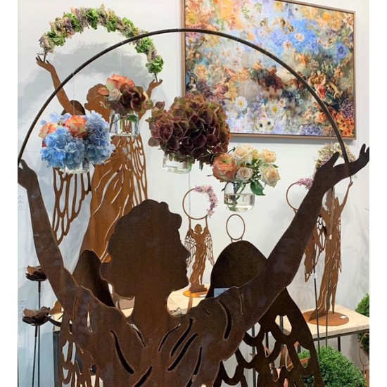 Gartenengel Großer Engel - Patricia - Höhe 160cm Engel mit einem Halbring, schön zum schmücken mit Blumen oder mit einer Girland