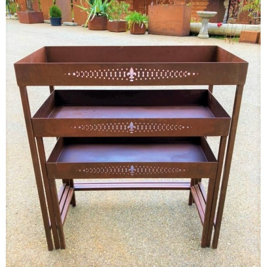 Tische, Stühle und Möbel Tisch mit Wanne aus Metall - Steps - 3er Set Die Tische aus Metall mit einem Muster auf der Vorderseite