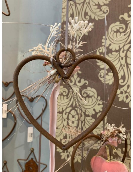 Herzige Dinge - Edelrost Dekoherzen Herz klein zum Hängen - Höhe 13,5 cm - Drahtherz 
Höhe 13,5 cm
Breite 12,5 cm
Dicke 6 mm
