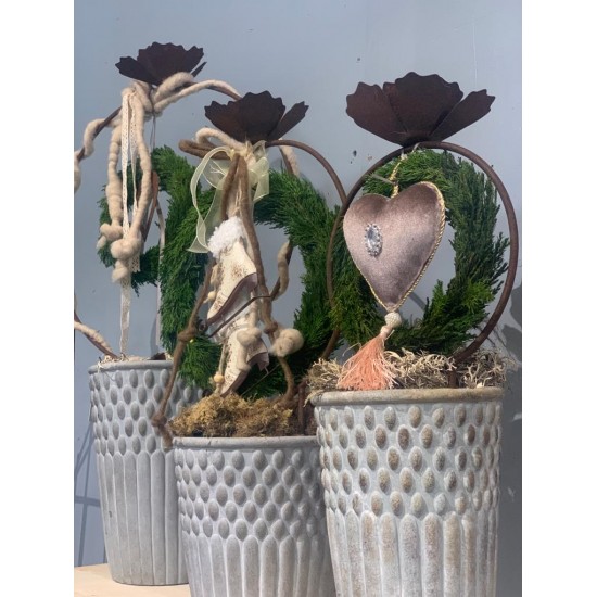 Deko Ringe Ring mit Rosenblüte - zum stecken - Ø 20 cm - Drahtring - klein 
Durchmesser 20 cm
Höhe 38 cm
