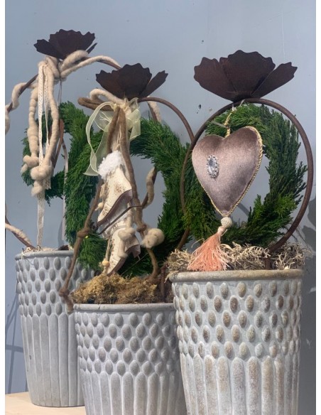 Deko Ringe Ring mit Rosenblüte - zum stecken - Ø 20 cm - Drahtring - klein 
Durchmesser 20 cm
Höhe 38 cm
