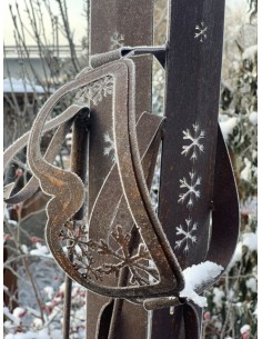 Edelrost Skiständer mit Stecken und Brille Wintersportdeko 2