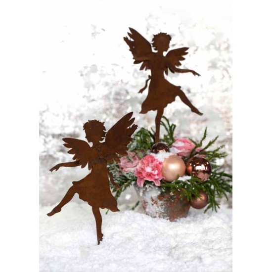 Weihnachtsdeko Tanzender Engel auf Platte - mittel - Höhe 42 cm Das mittelgroße 42 cm hohe Engelchen tanzt fröhlich umher. Mit e