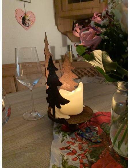 Weihnachtsdeko Tannentablett auf 3 Kugeln - klein - 26 cm hoch - Ø 15 cm 
Höhe 26 cm
Durchmesser 15 cm
