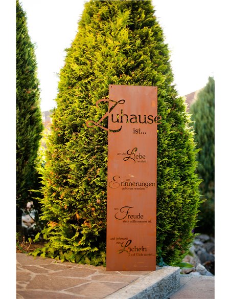 Zuhause ist, wo die Liebe wohnt, wo Erinnerungen ..., wo Freunde ..., wo ein Lächeln... - Blechschild - Höhe 120 cm
