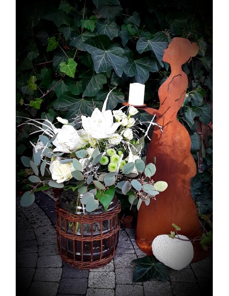 Kerzenhalter Rankhilfe - Mademoiselle - mit Kleid und Tablett - Höhe 72 cm Rost-Metall Rankhilfe "Mademoiselle" mit geschlossene