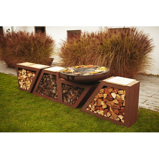 Start Outdoor Küche mit Grillstelle, Plancha und Essbretter 