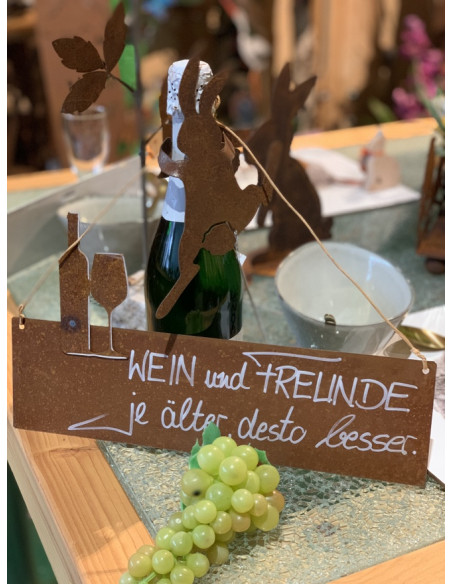 rostige Spruchtafeln Wein und Freunde, je älter desto besser! Rostschild -  rostiges Schild mit Spruch 
Rostschild Maße B: 10 x