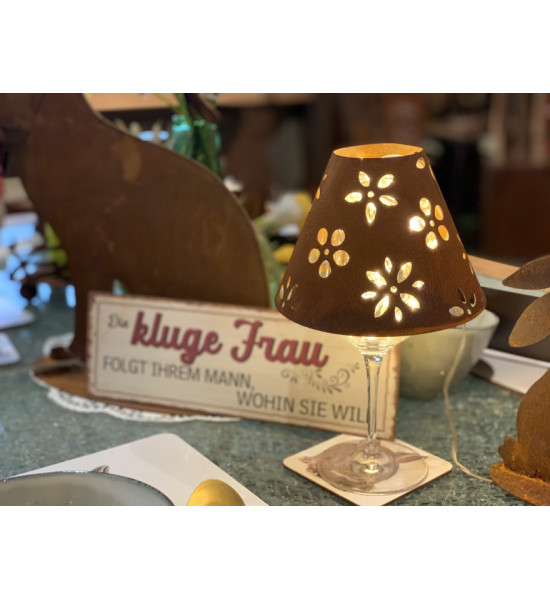 Schöne ♥ Sprüche Schild - Die kluge Frau folgt ihrem Mann wohin sie will 
Spruch: Die kluge Frau folgt ihrem Mann wohin sie wil