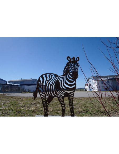 Afrika Edelrost Zebra 100 cm hoch 
Großes Edelrost Zebra 100 cm hoch
besonders schön vor einer weißen Wand, oder im Garten von