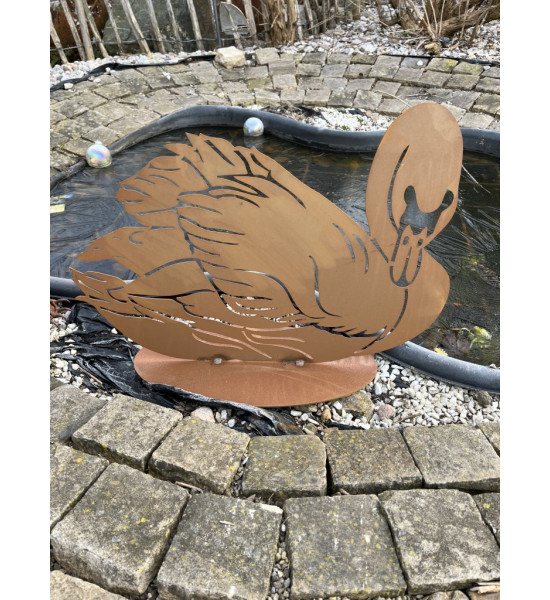Gartenteich Edelrost Schwan auf Bodenplatte, Höhe 39 cm 
Unser Rostiger Schwan ist eine tolle Teichdeko für Ihren Gartenteich

