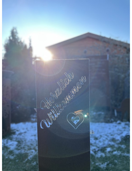 Sichtschutz zum Stecken Sichtschutz Paravent zum stecken - Herzlich Willkommen - Höhe 120 cm 
Höhe 100 cm
Breite 30 cm
Gesamt