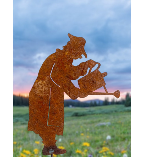 Gartenstecker Gärtner mit Gießkanne Dekofigur Mini Gartenstecker - 15 cm hoch Die stilvolle und künstlerische Gärtner Figur mit 