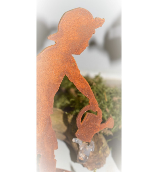 Mini Gärtner - Till - Höhe 13 cm - auf Platte