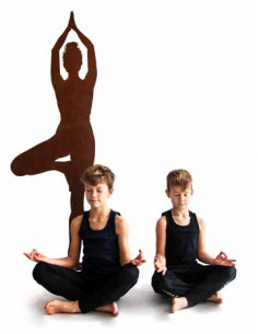 lebensgroße Figuren Yoga Mädel - Eva - gross - Baum Pose - mit Rohr für Platte oder Stab - Höhe 182 cm 
Yoga Mädel Figur "Eva"
 2