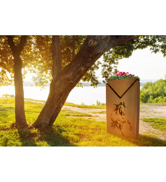 Rostsäule mit Pferde Motiv - Inklusive Dreiecks-Schale - Höhe 104 cm